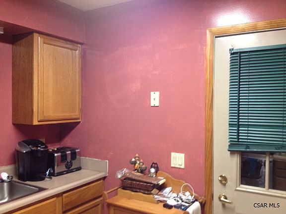 5th image of 126 Cross St