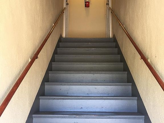 Stairway to unit