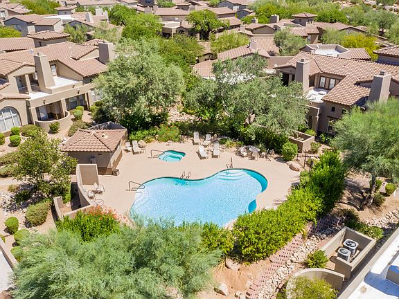 4th image of 20802 Grayhawk Dr #1081