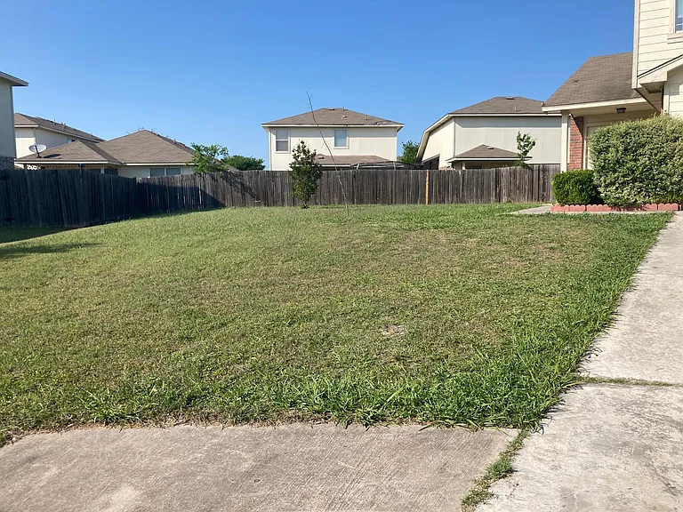 12916 John Adams St — Photo 3