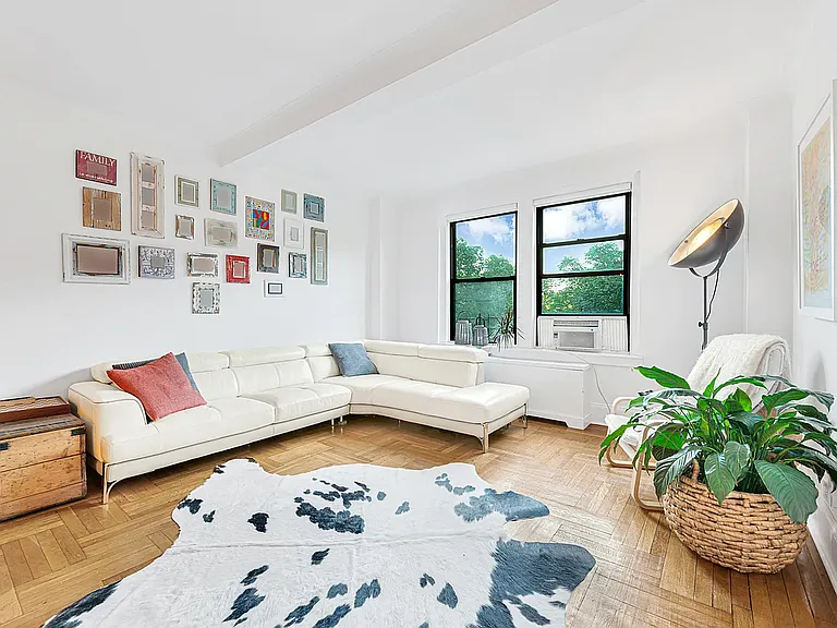 327 Central Park W #5A — Photo 4