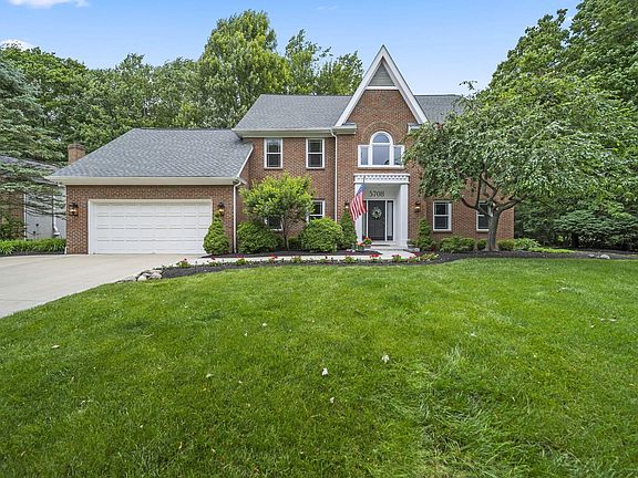 2nd image of 5708 Desmond Ct