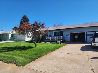 56 Lincoln Ave, Chappell, NE 69129