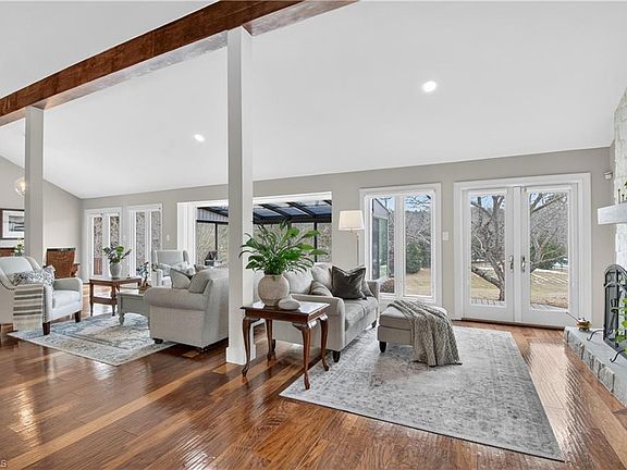 4th image of 6106 Pintail Ct