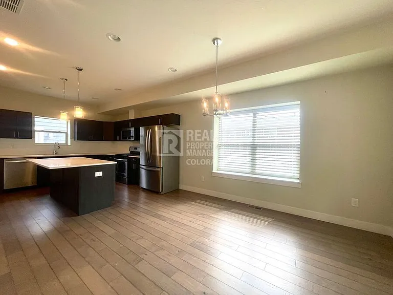 4441 E Jewell Ave — Photo 2
