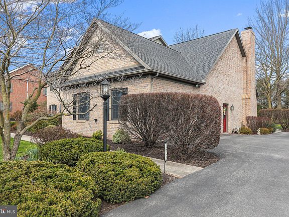 5th image of 511 Brookview Dr