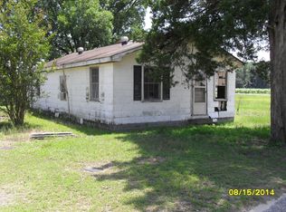 403 S Fayetteville St, Salemburg, NC 28385