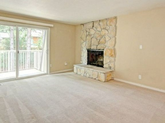 3rd image of 9807 NE 124th St APT 204
