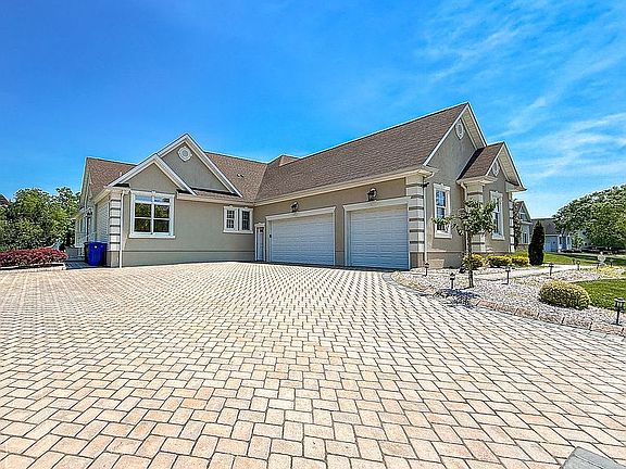 2nd image of 1787 Kathleen Ct #1787