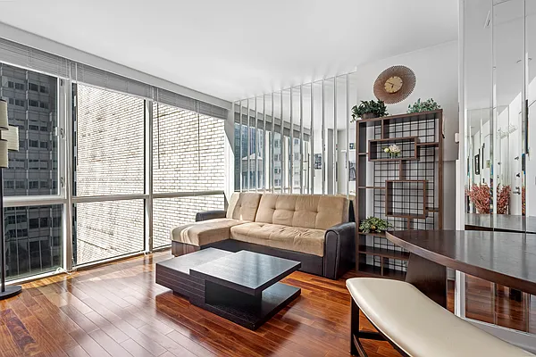 Rented by Compass | media 18