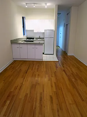 Rented by City & Suburban | media 21