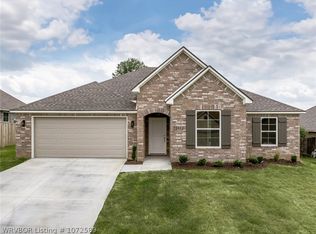 12112 Lynwood Dr, Fort Smith, AR 72916