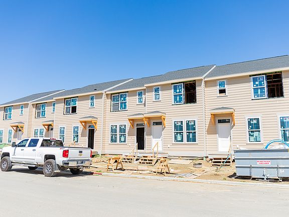 2nd image of 6133-6135 Northstead Ave