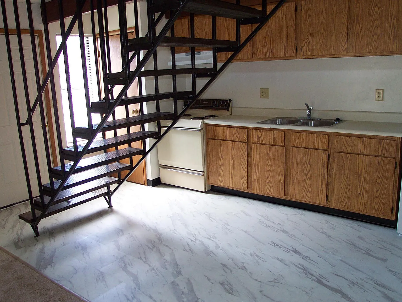 1 bed, 600 sqft, $850 — Photo 3