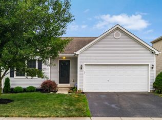 2075 Winding Hollow Dr, Grove City, OH 43123