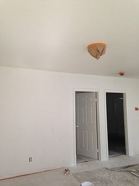 4th image of 432 E 49th St