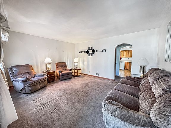 4th image of 518 Gordon Ave