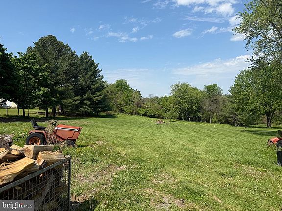 4th image of 5316 Hines Rd