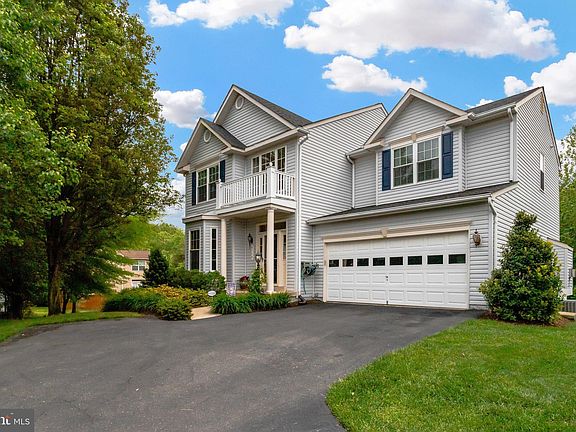 2nd image of 6229 Oakland Dr