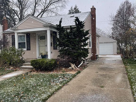 4th image of 3838 Weddell St