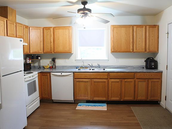 3rd image of 26 Caledonia Lane
