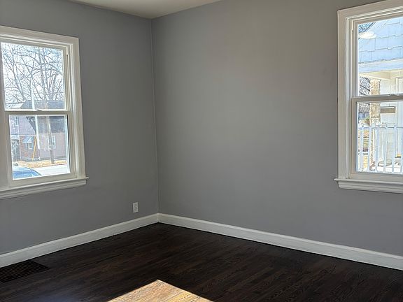 5th image of 1518 E 80th St