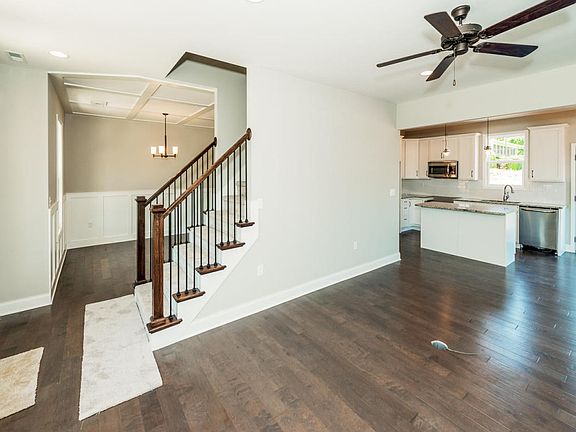 3rd image of 8923 Highbury Way