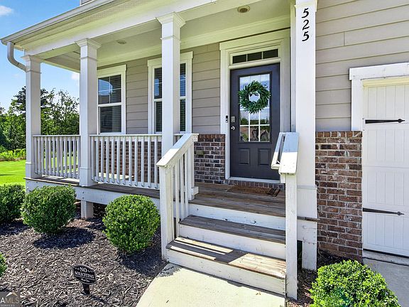 2nd image of 525 Sweet Bay Ln
