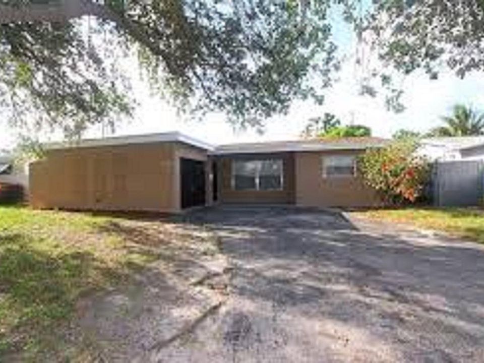 1st image of 6757 Dogwood Dr