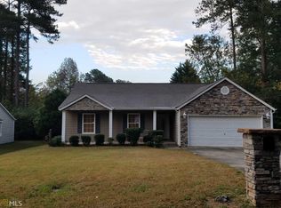 5890 Meadow Ln, Rex, GA 30273