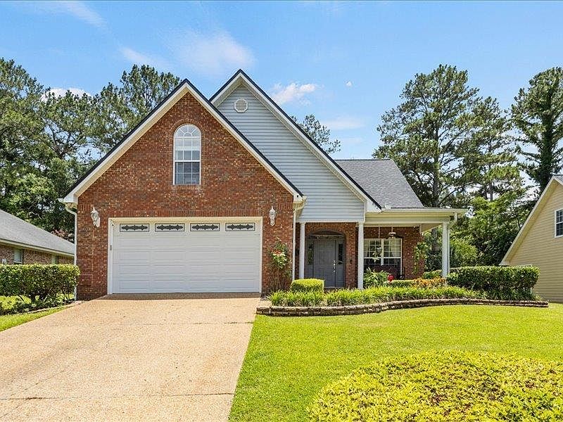 1st image of 852 Eagle View Dr