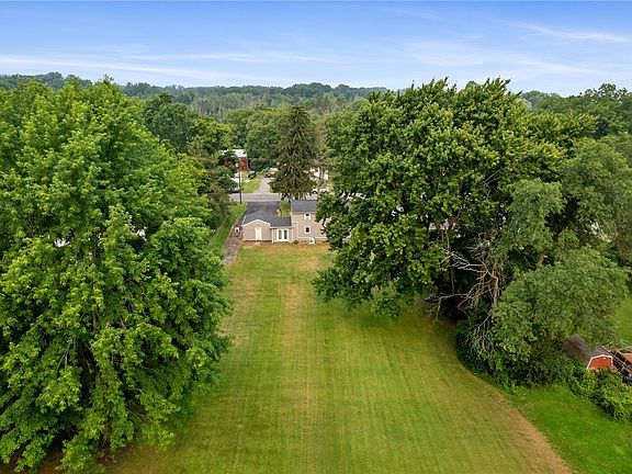 3rd image of 398 Trimmer Rd