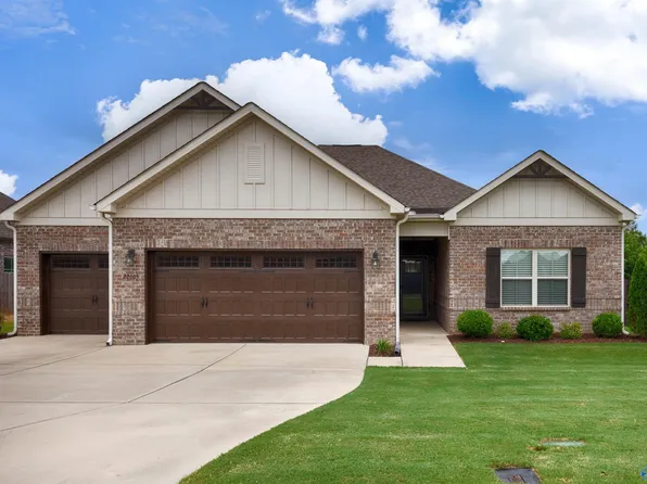 22605 Oakdale Ridge Ln, Athens, AL 35613