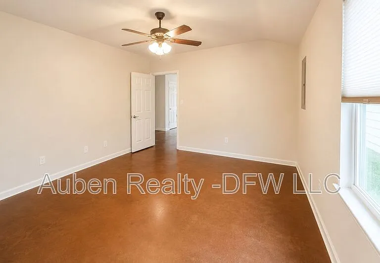 2310 S 3rd St #B — Photo 10