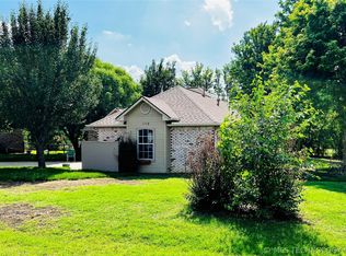 1116 S Quail Creek Rd, Skiatook, OK 74070