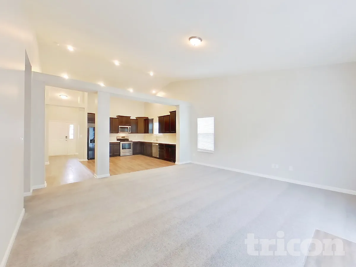 Building Photo - 675 Albermarle Dr