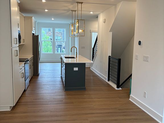5th image of 3644 S Tryon St