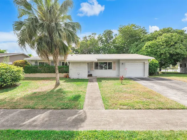 1760 NW 107th Avenue, Pembroke Pines, FL 33026