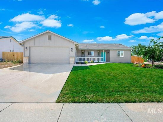 409 E Hawk St, Meridian, ID 83646