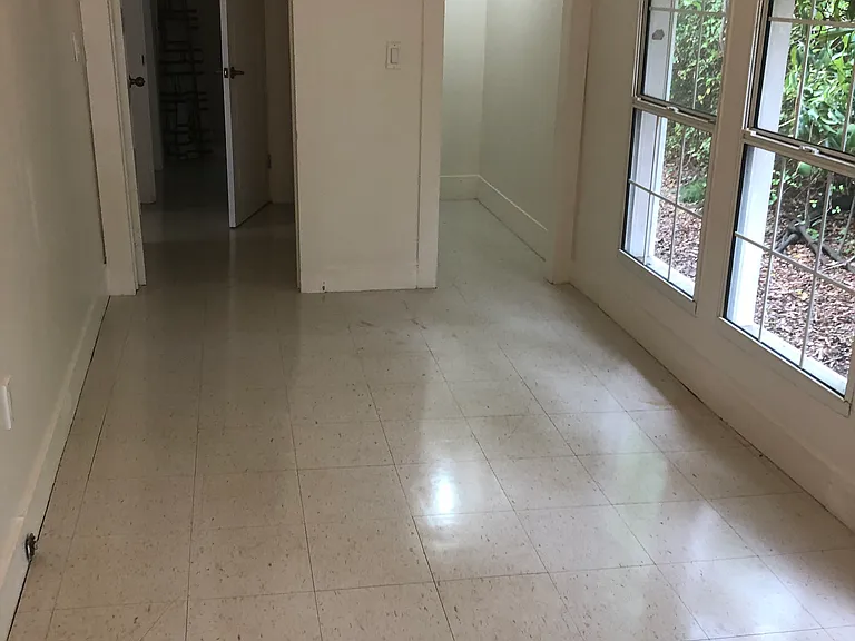923 W Hill St — Photo 6