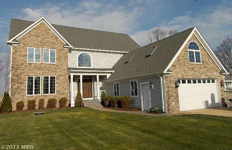 1st image of 128 Bay Dr