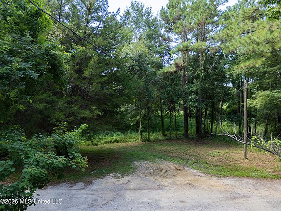 5th image of Pabst Rd