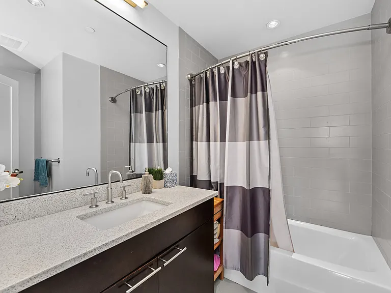 30 Union Park St #405 — Photo 11