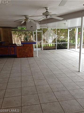 1st image of 806 SW 54th Ln