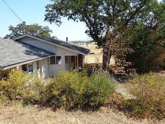 2nd image of 10810 Agate Rd