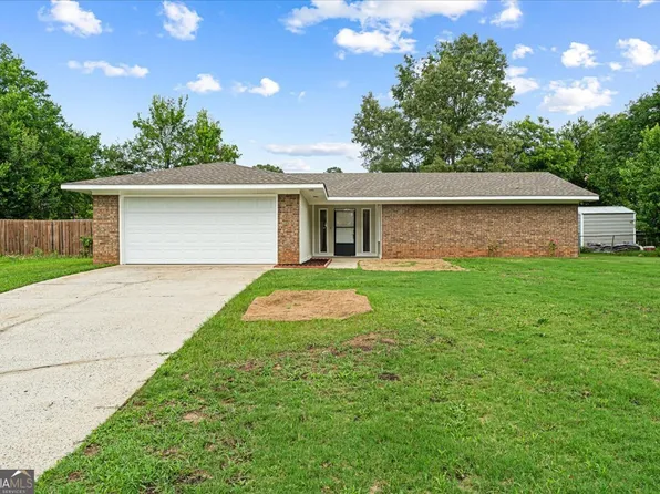 109 Montiego Ct, Centerville, GA 31028