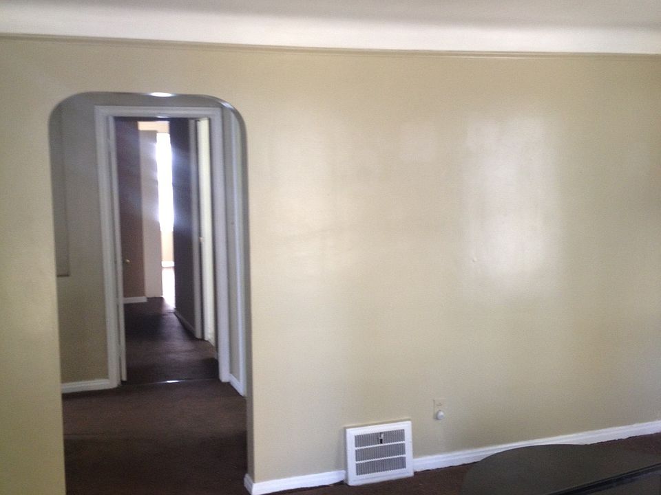 2nd image of 15706 Maddelein St