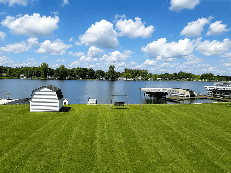88 W Olcott Lake Dr — Photo 1