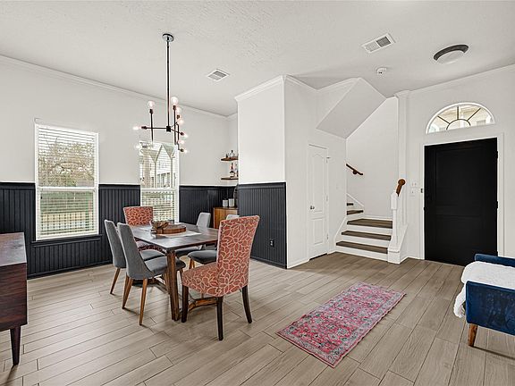 3rd image of 2602 Shady Acres Ct