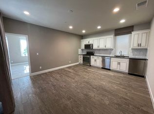 522 Mandevilla Dr #B, Brentwood, CA